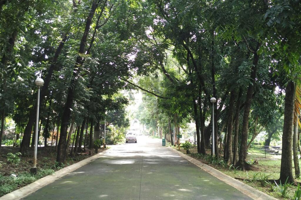 Big House In Quezon City Manila Zewnętrze zdjęcie